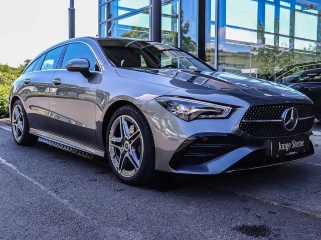 Mercedes-Benz CLA 220
