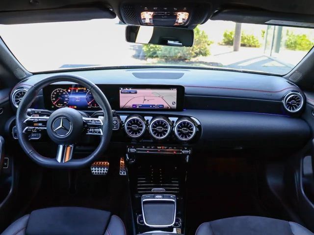 Mercedes-Benz CLA 220