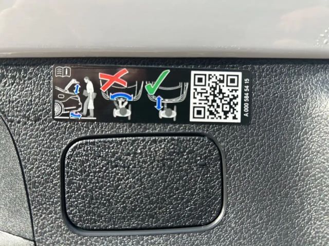 Mercedes-Benz CLA 220