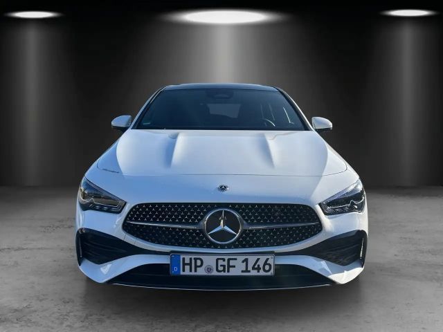 Mercedes-Benz CLA 220