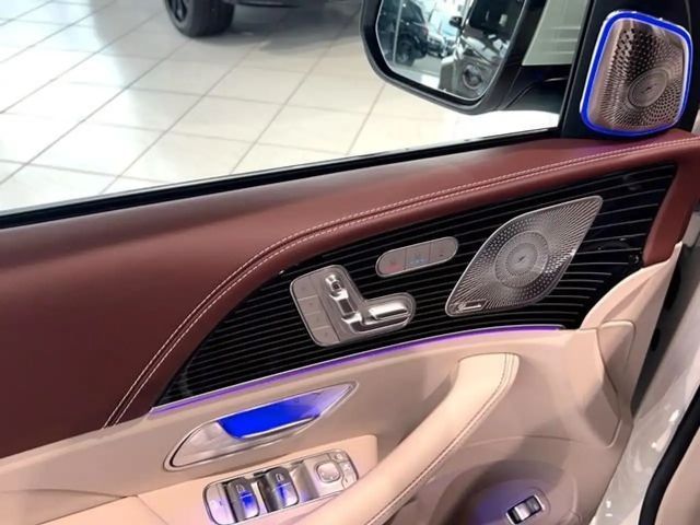 Mercedes-Benz GLS 600