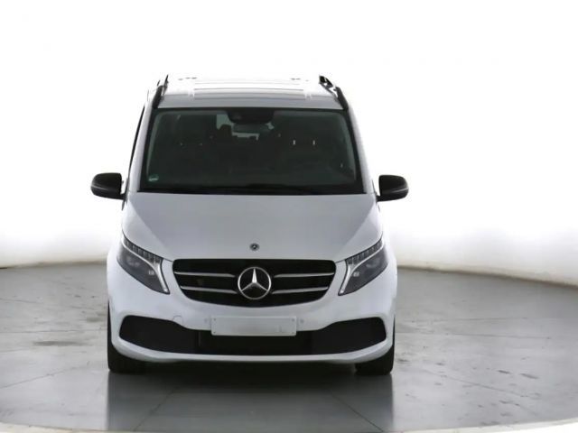 Mercedes-Benz V 220