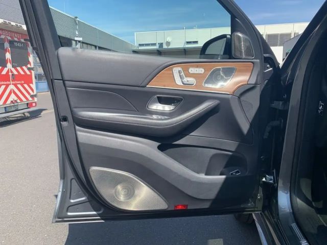 Mercedes-Benz GLS 400