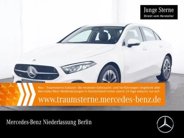 Mercedes-Benz A 200 2024 Benzine