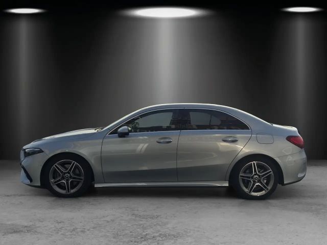 Mercedes-Benz A 220