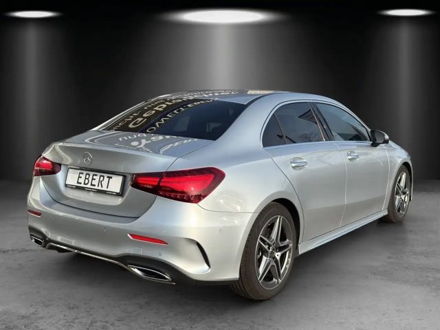 Mercedes-Benz A 220