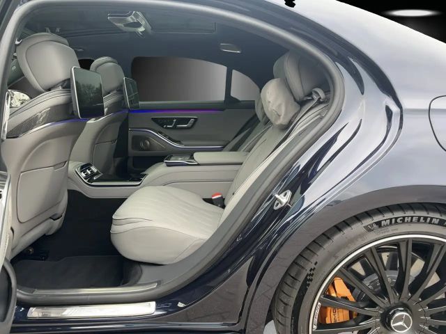 Mercedes-Benz S 63 AMG