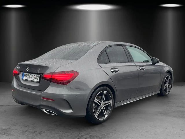 Mercedes-Benz A 220