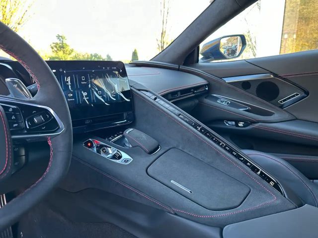 Corvette C8