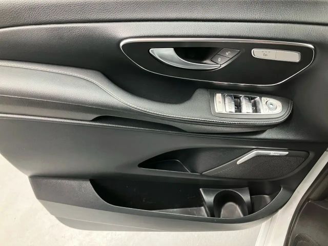 Mercedes-Benz EQV 300