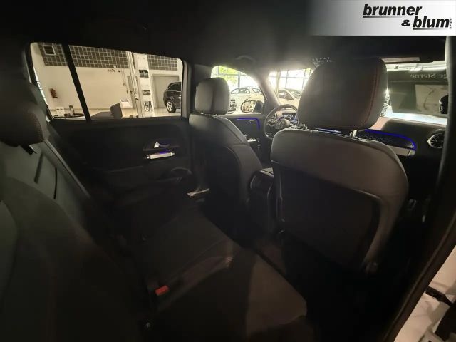 Mercedes-Benz GLB 200