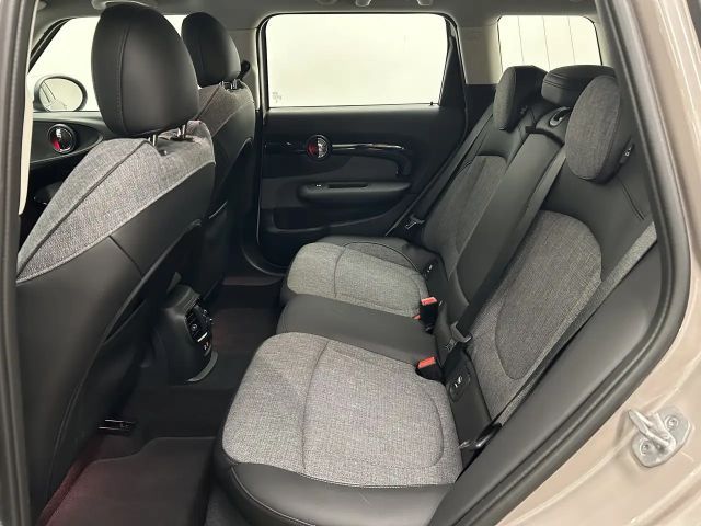 MINI Cooper Clubman