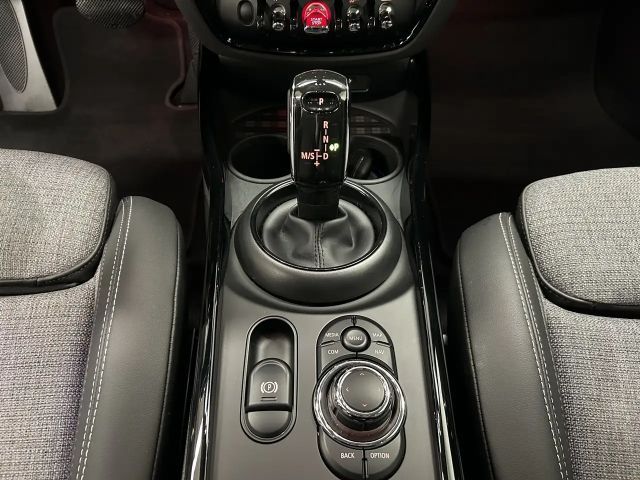 MINI Cooper Clubman