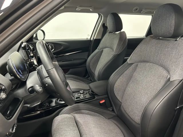 MINI Cooper Clubman