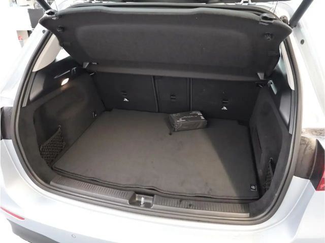 Mercedes-Benz B 220