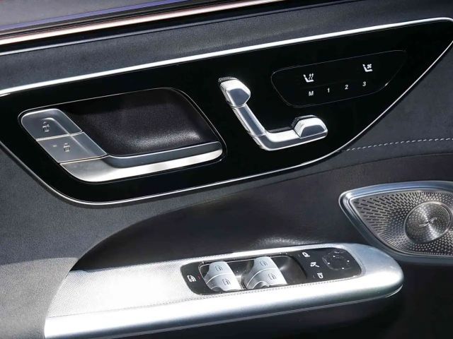 Mercedes-Benz EQE 53