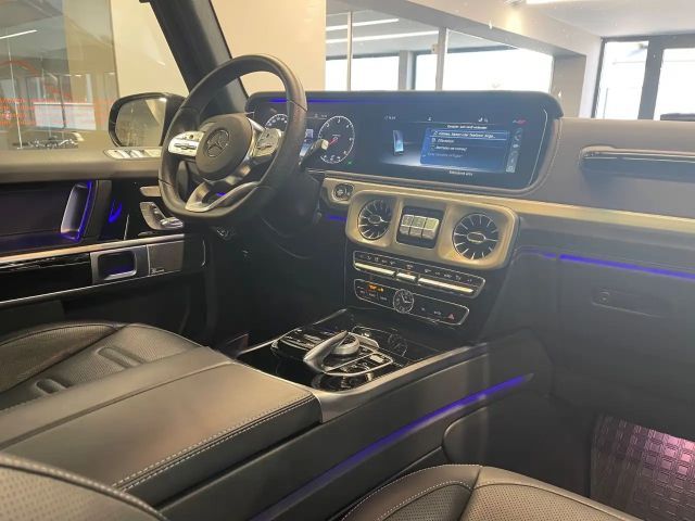 Mercedes-Benz G 400