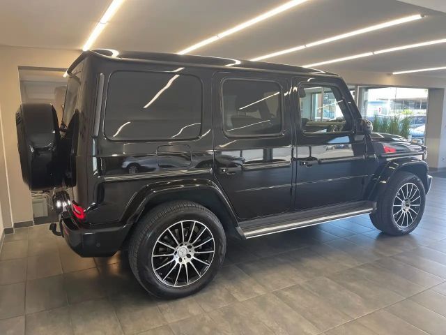 Mercedes-Benz G 400