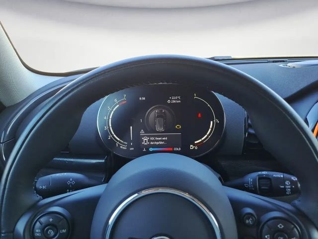 MINI Cooper Clubman