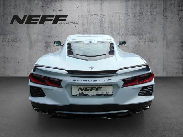 Corvette C8