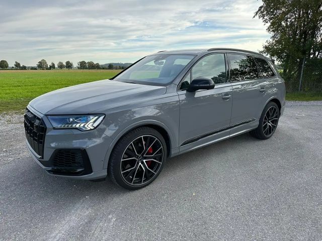 Audi SQ7 2023 Benzine