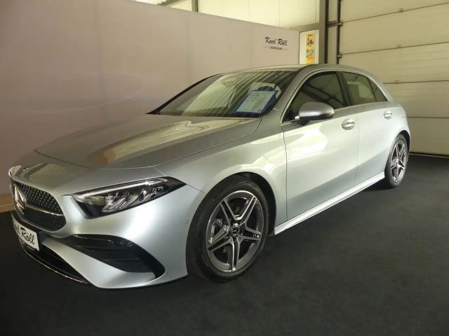 Mercedes-Benz A 200 AMG-LINE Advanced Plus, AHK, LED, RFK, SHZ, NAVI. 2024 Benzine