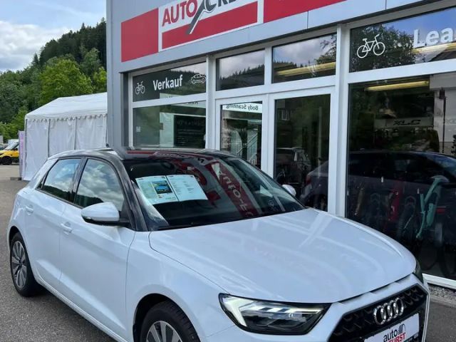 Audi A1 1.0 TFSI 30 TFSI advanced  DSG LED Navi 2021 Benzine