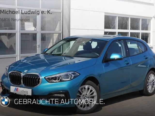 BMW 118 i Sport Line Head-Up DAB LED WLAN Komfortzg. 2024 Benzine
