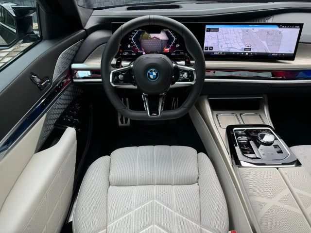 BMW 760