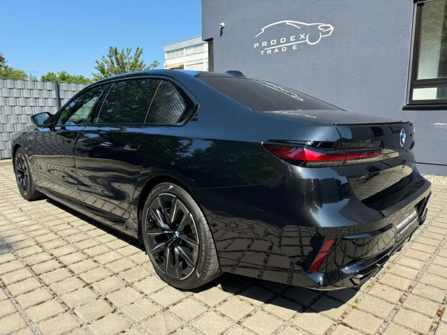 BMW 760