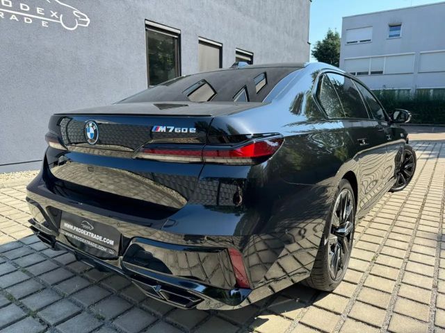 BMW 760
