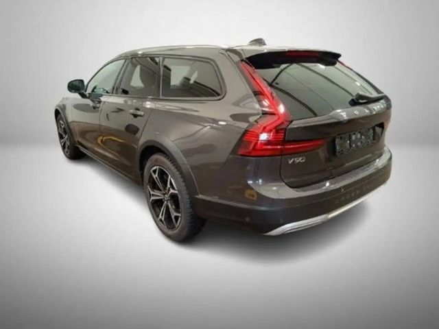 Volvo V90 Cross Country