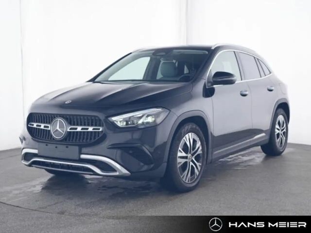 Mercedes-Benz GLA 220