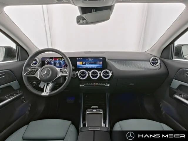 Mercedes-Benz GLA 220