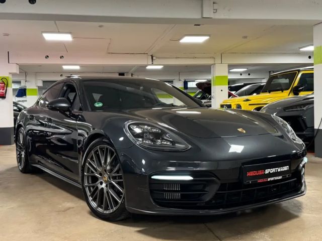 Porsche Panamera 2022 Benzine