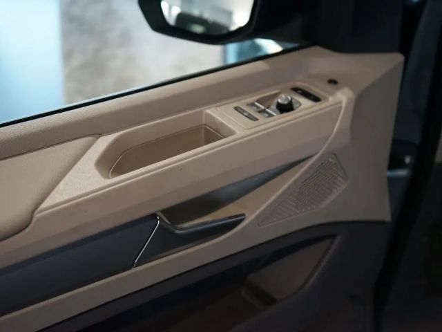 Volkswagen T7 California