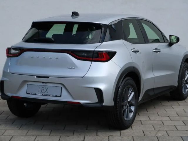 Lexus LBX