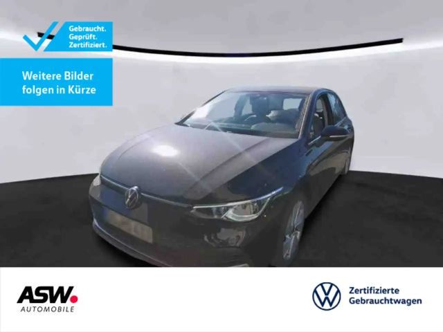 Volkswagen Golf 2023 Benzine