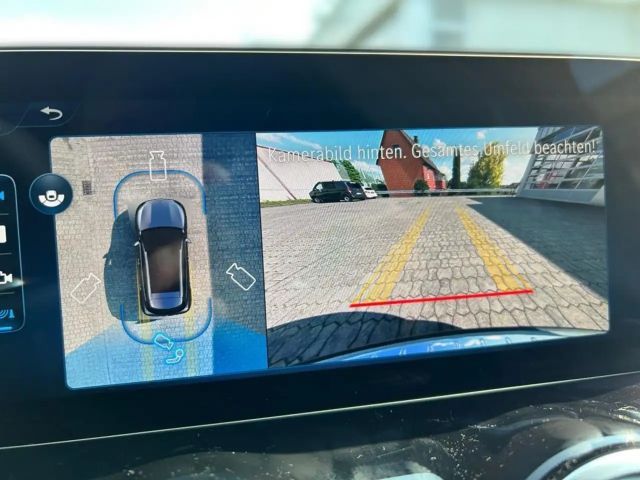 Mercedes-Benz GLA 220