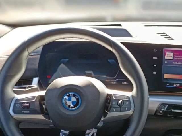 BMW iX2