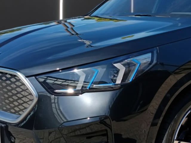 BMW iX2