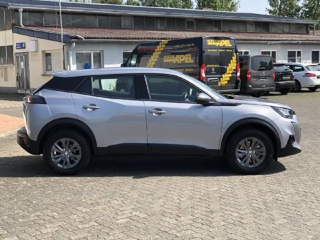 Peugeot e-2008