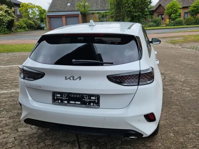 Kia Ceed / cee'd