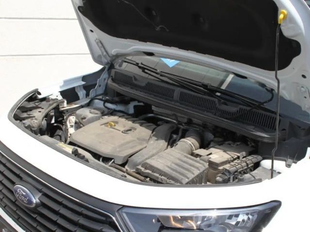 Ford Grand Tourneo