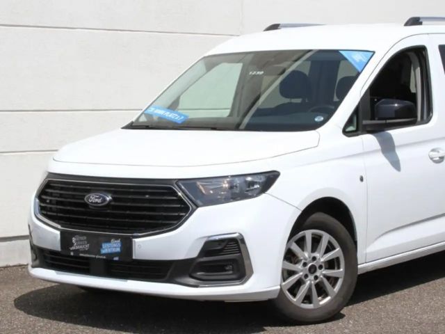 Ford Grand Tourneo