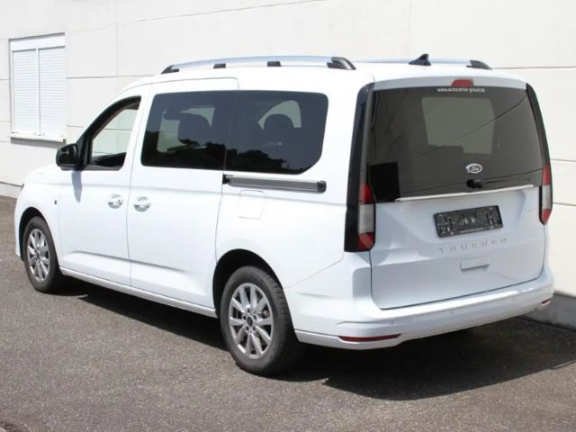 Ford Grand Tourneo