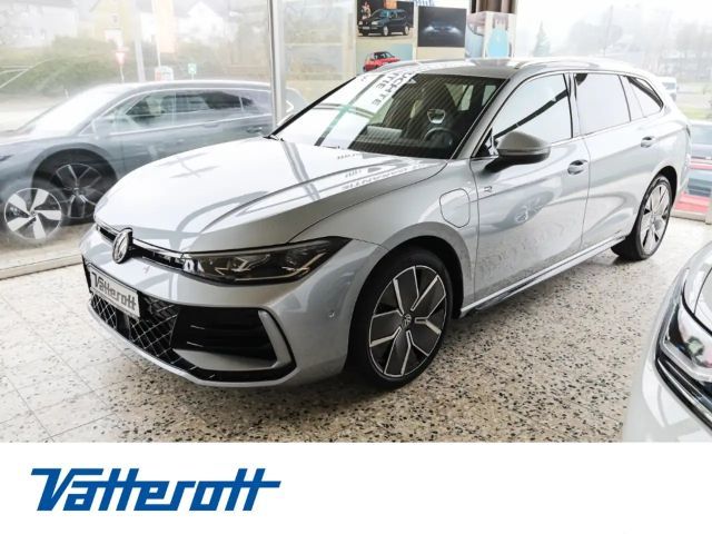 Volkswagen Passat 2025 Hybride / Benzine