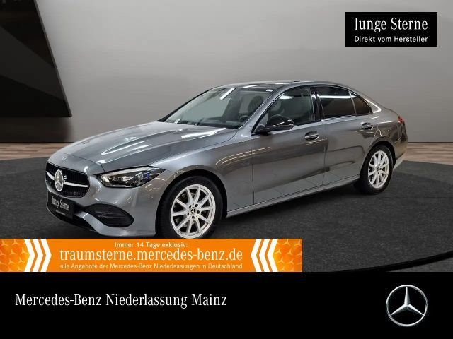 Mercedes-Benz C 180 2022 Benzine