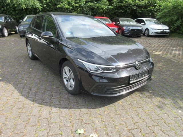 Volkswagen Golf Life 2.0 TDI DSG NAVI LED KAMERA SCC ALU APS SITZH 2023 Diesel