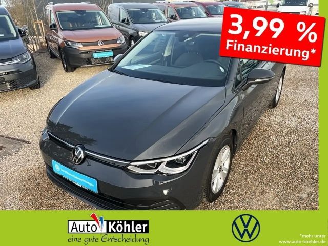 Volkswagen Golf 2023 Benzine